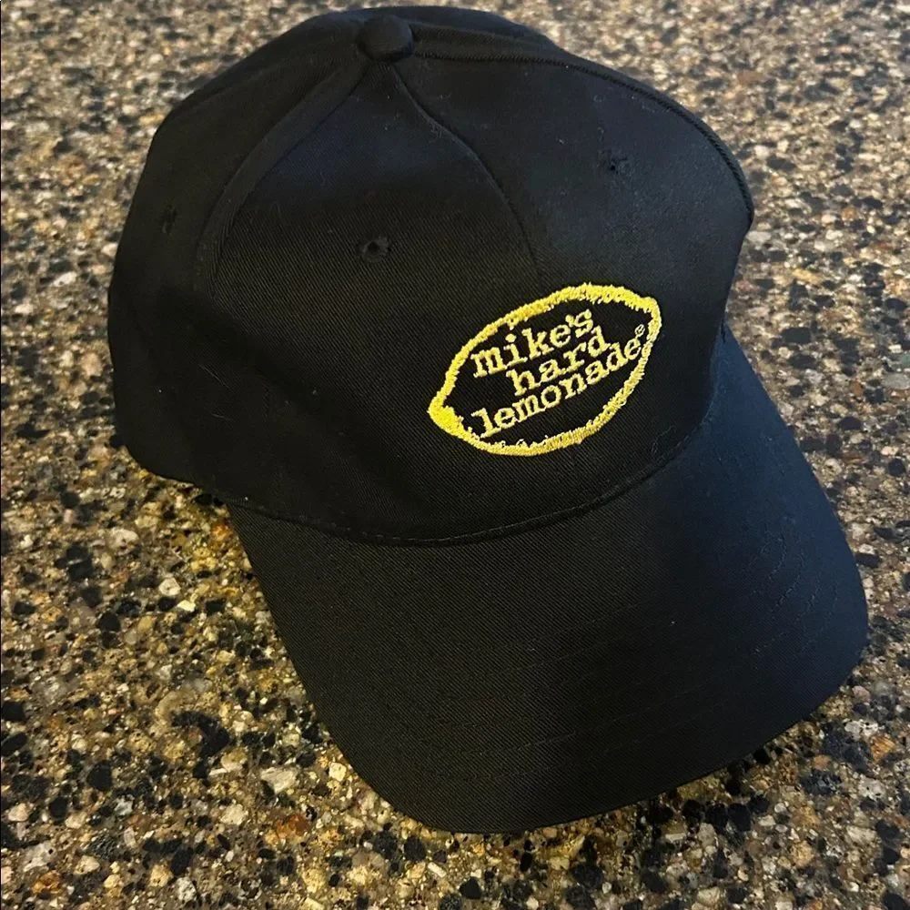 Mike’s Hard Lemonade new without